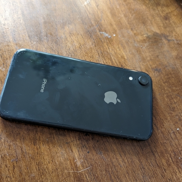 iPhone XR 64 gb